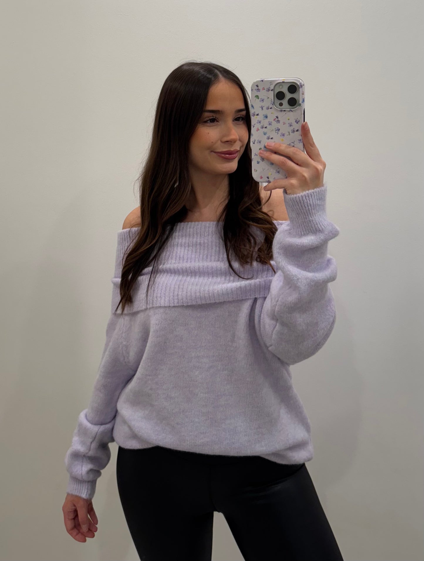 Off-Shoulder Pullover "Lia"